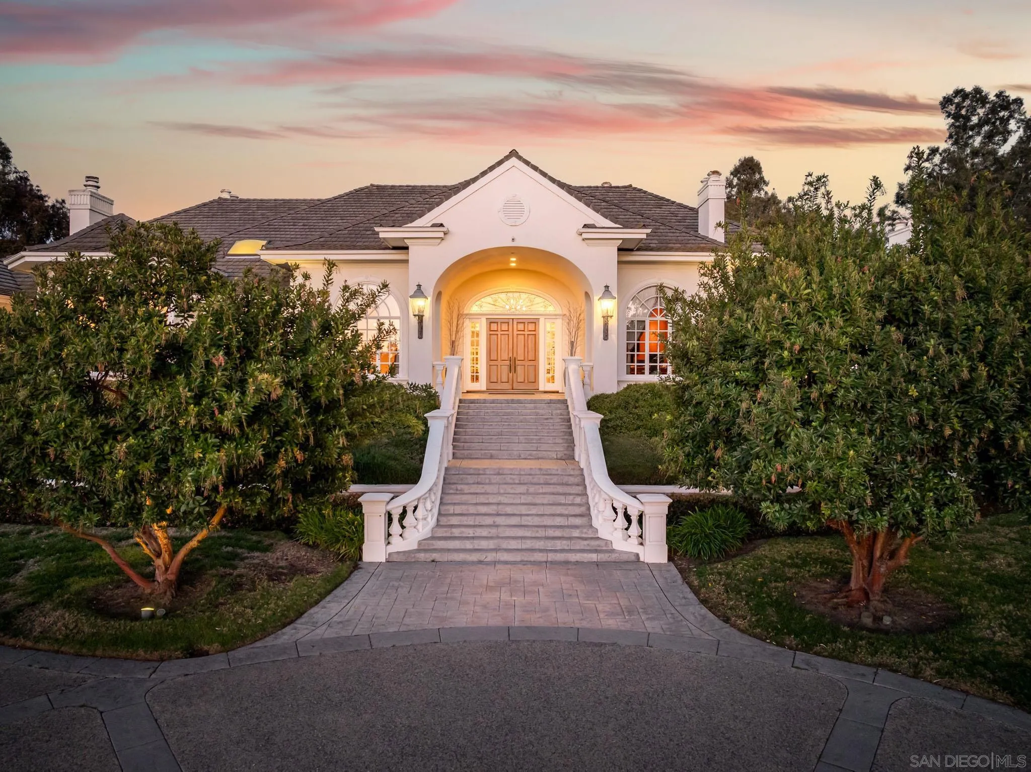 Rancho Santa Fe, California 92067, United States, 5 Bedrooms Bedrooms, ,8 BathroomsBathrooms,Residential,Active,93567