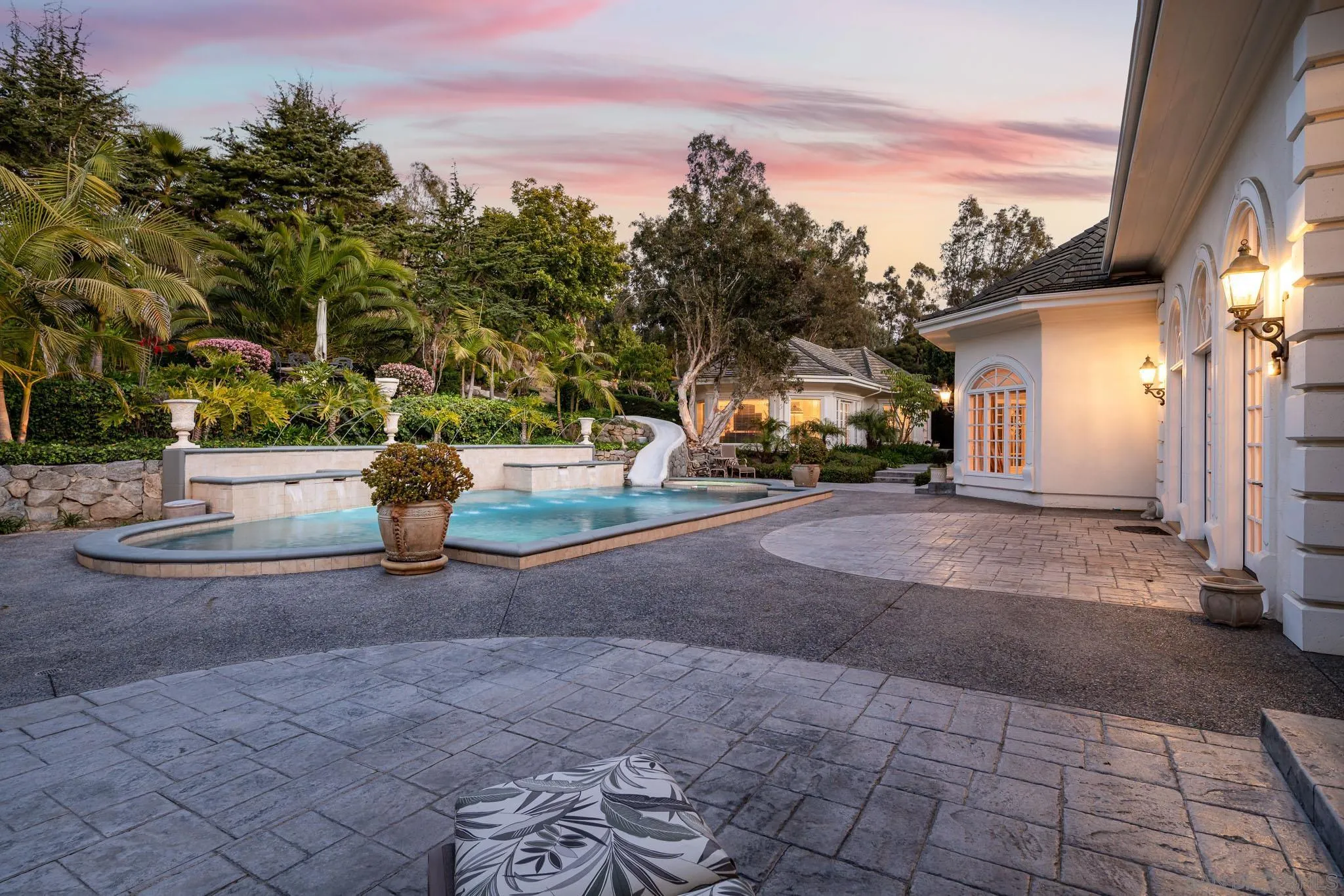 Rancho Santa Fe, California 92067, United States, 5 Bedrooms Bedrooms, ,8 BathroomsBathrooms,Residential,Active,93567