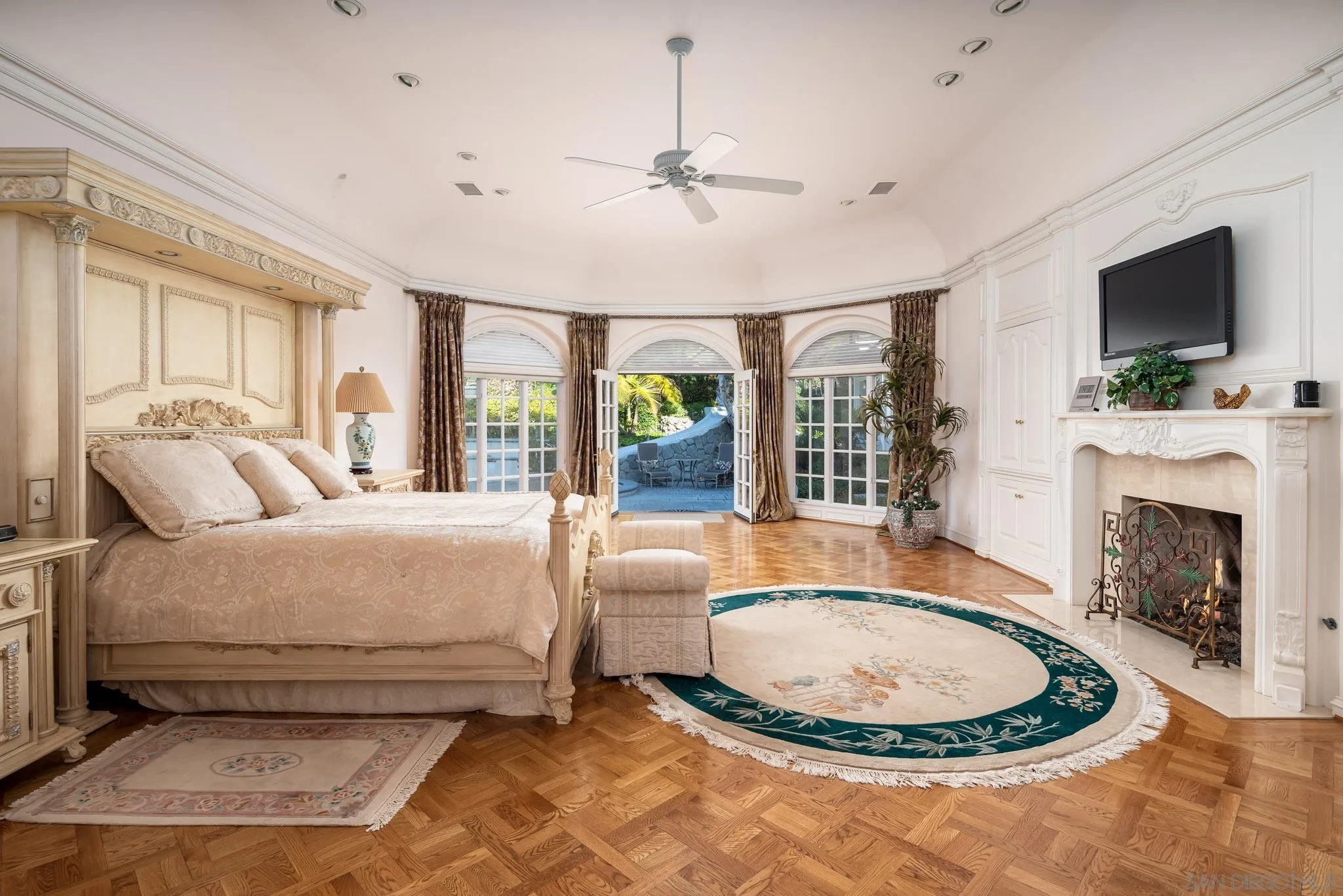 Rancho Santa Fe, California 92067, United States, 5 Bedrooms Bedrooms, ,8 BathroomsBathrooms,Residential,Active,93567