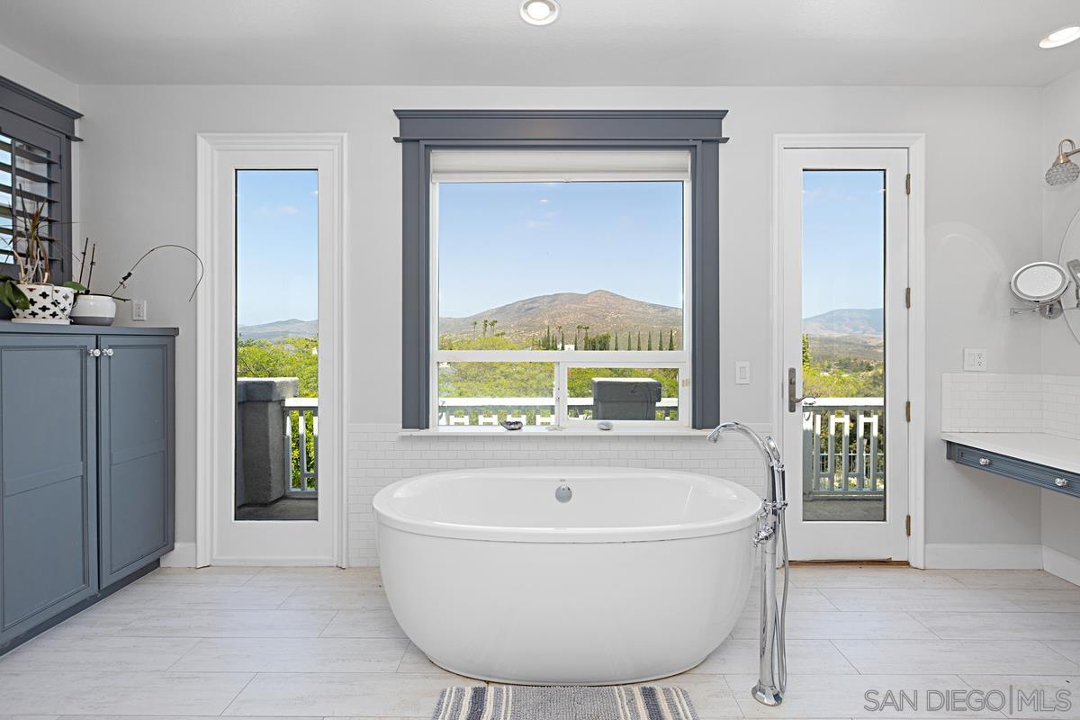 2844 Shenandoah Dr