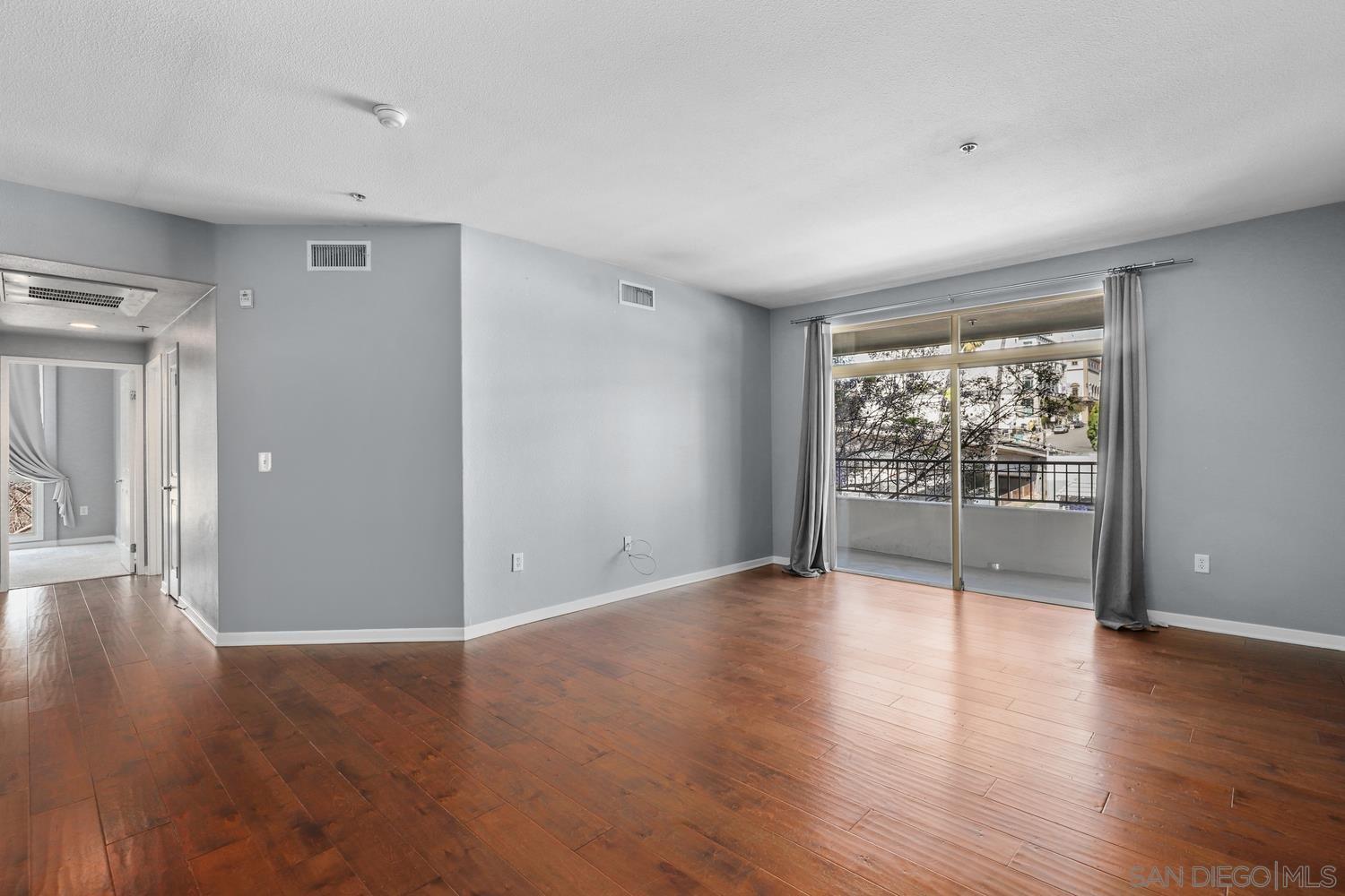 1501 Front St 315