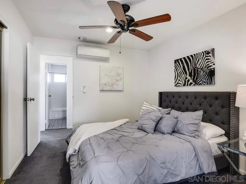 San Diego, California 92117, United States, 3 Bedrooms Bedrooms, ,2 BathroomsBathrooms,Residential,Pending,79988