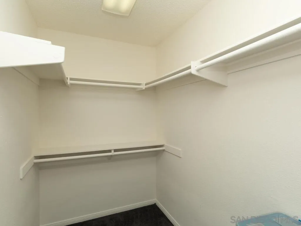 San Diego, California 92117, United States, 3 Bedrooms Bedrooms, ,2 BathroomsBathrooms,Residential,Pending,79988