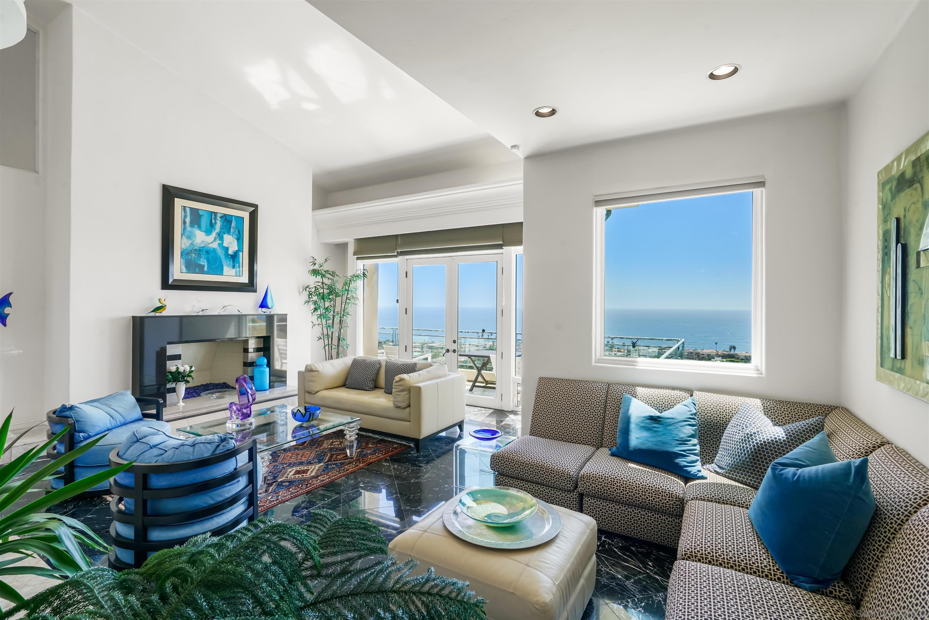 5756 La Jolla Corona Dr