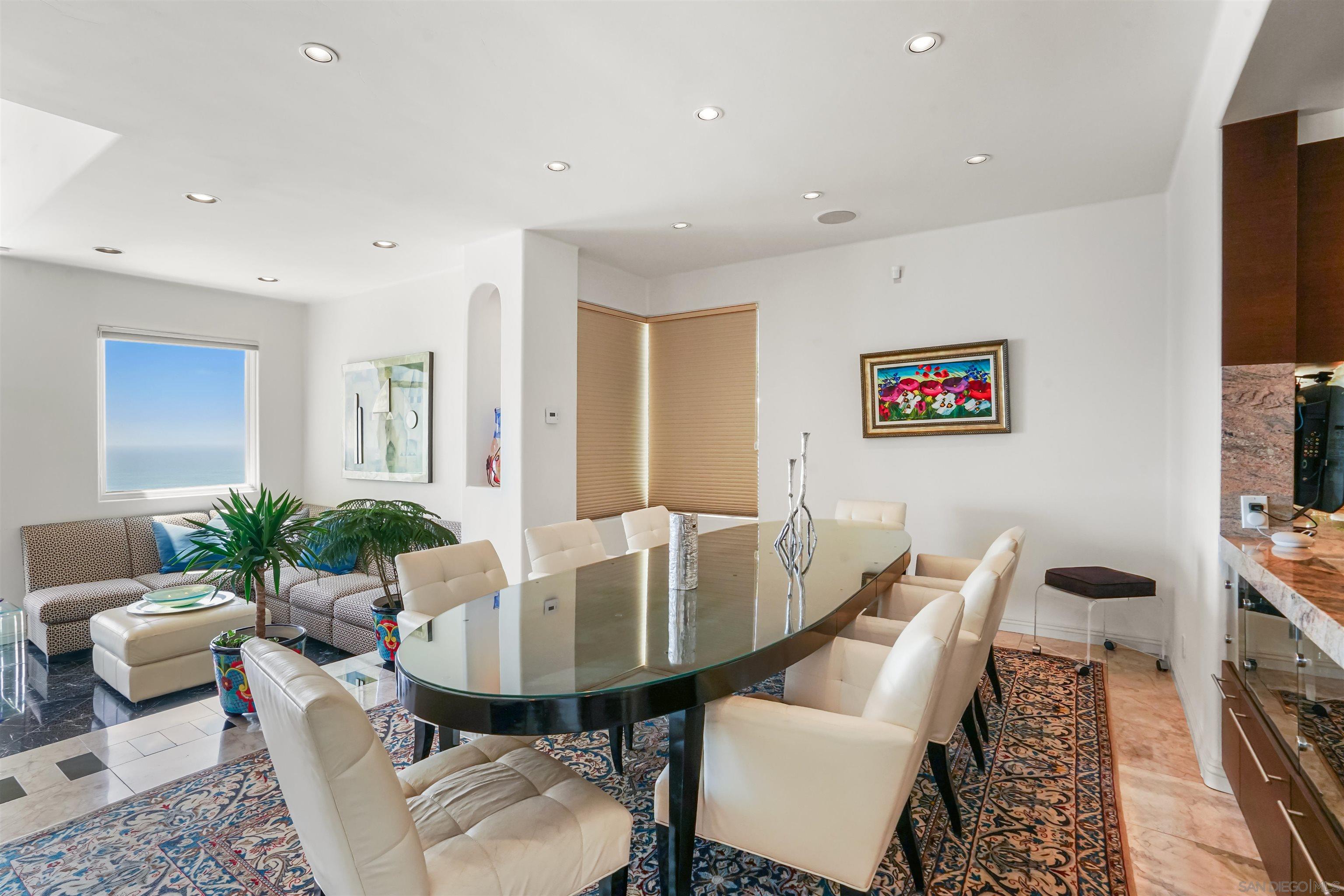 5756 La Jolla Corona Dr