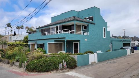 2525  Ocean Front Del Mar CA 92014