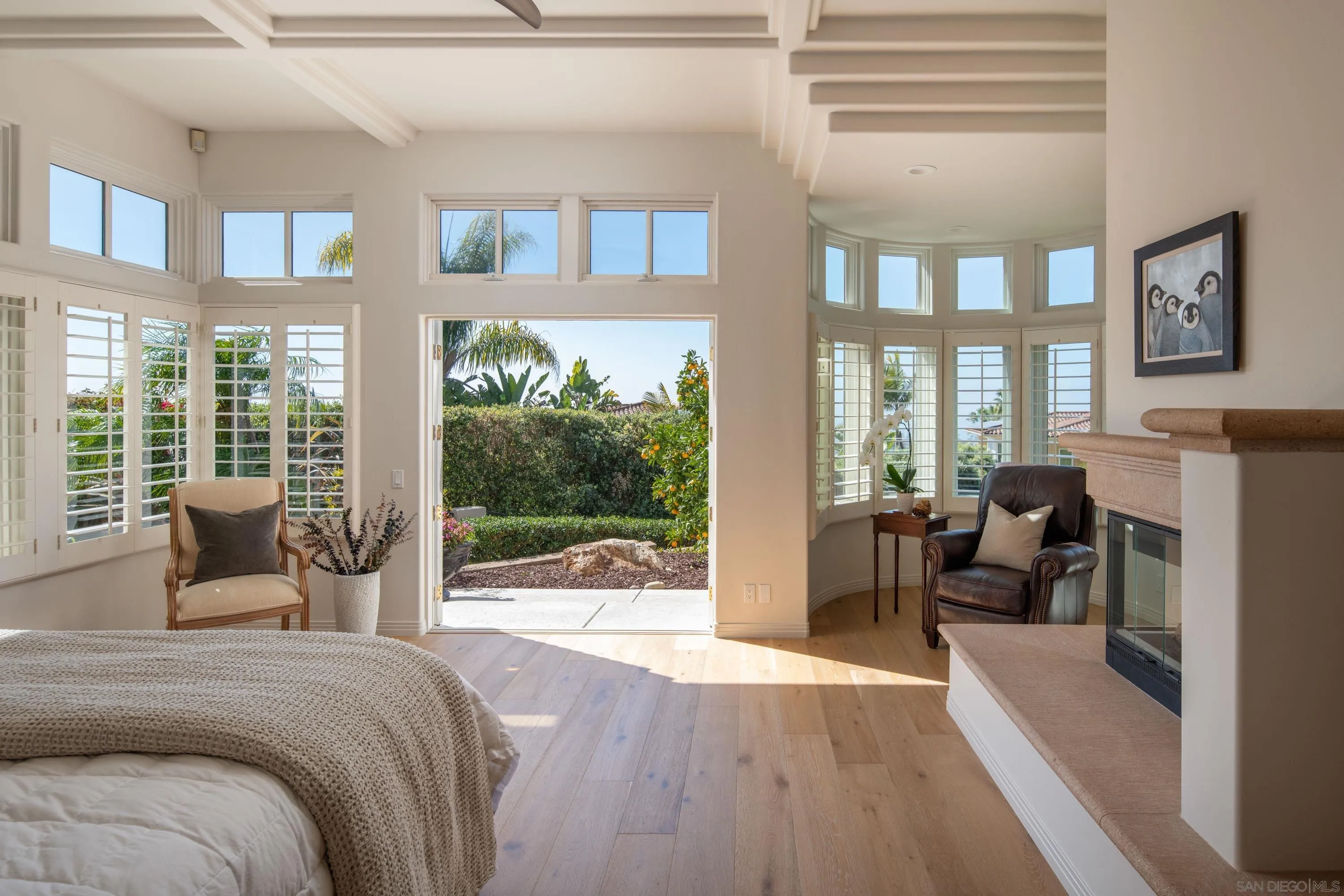 San Diego, California 92109, United States, 4 Bedrooms Bedrooms, ,4 BathroomsBathrooms,Residential,Pending,76572