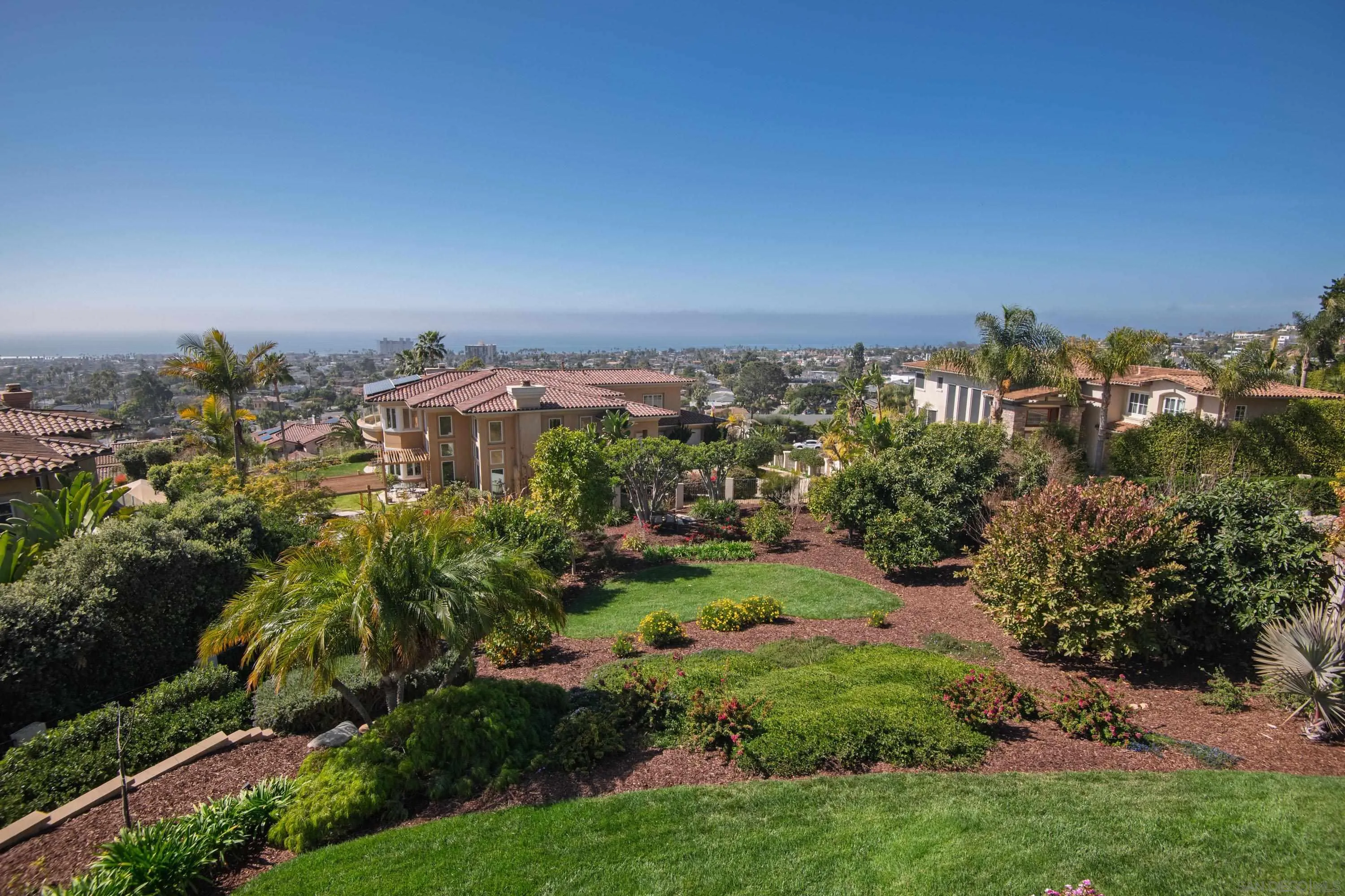 San Diego, California 92109, United States, 4 Bedrooms Bedrooms, ,4 BathroomsBathrooms,Residential,Pending,76572