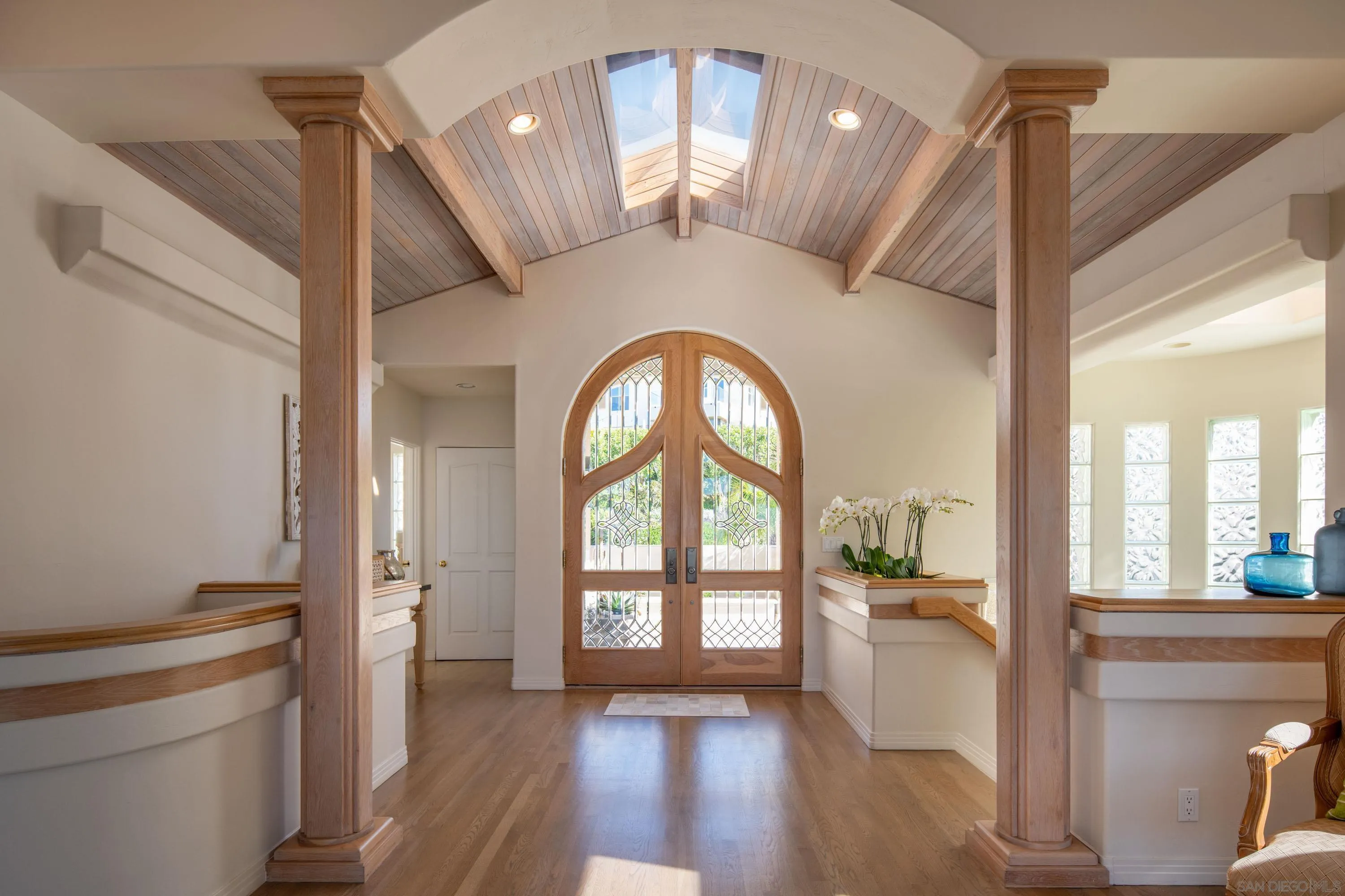 San Diego, California 92109, United States, 4 Bedrooms Bedrooms, ,4 BathroomsBathrooms,Residential,Pending,76572