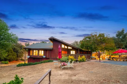 2410 Mount Elena Way, Jamul, CA 91935 - MLS#: 240025304