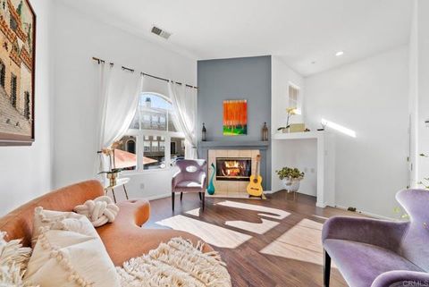 13325 Via Constanza San Diego CA 92129