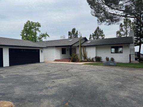 28983  Mountain Meadow Rd Escondido CA 92026