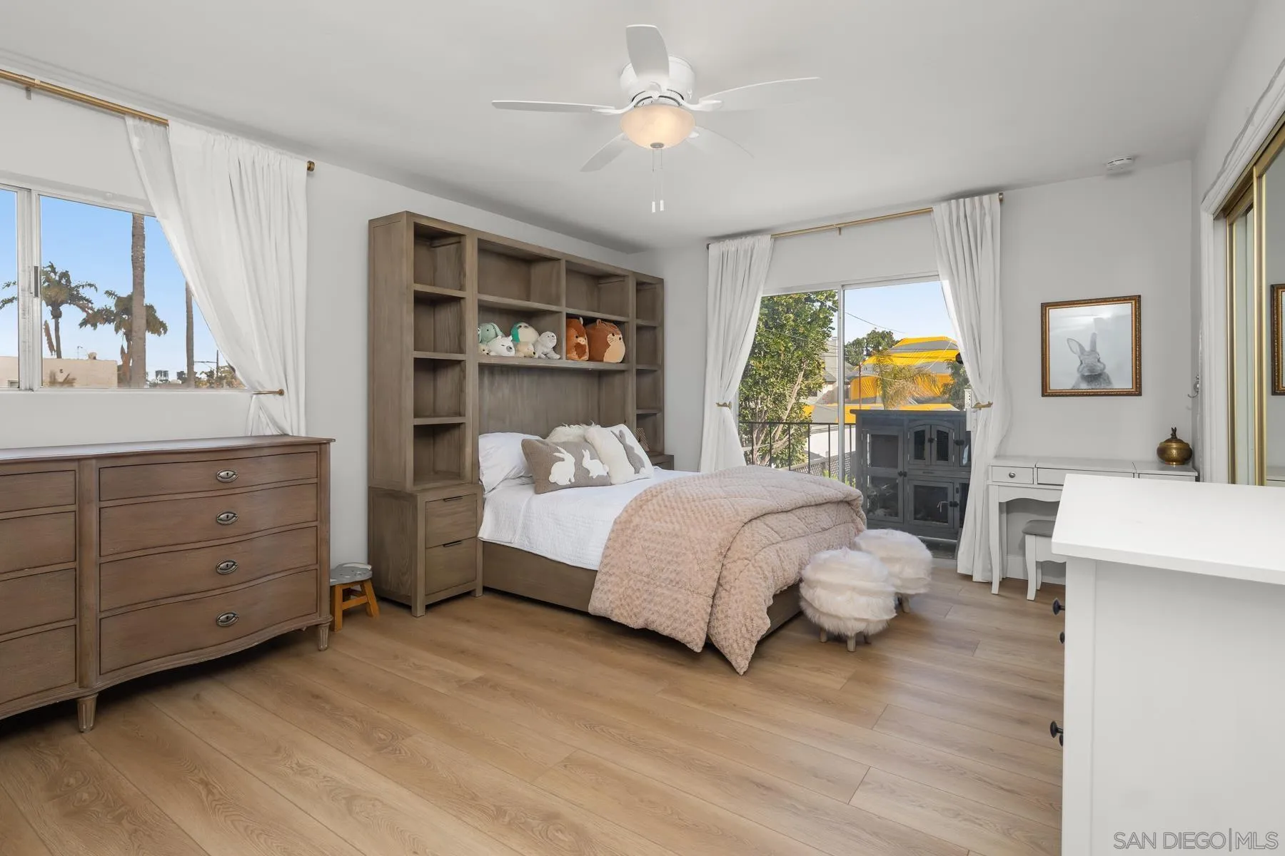 Coronado, California 92118, United States, 7 Bedrooms Bedrooms, ,7 BathroomsBathrooms,Residential,Active,103732