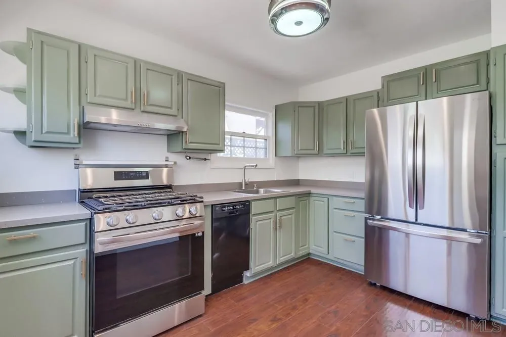 Coronado, California 92118, United States, 7 Bedrooms Bedrooms, ,7 BathroomsBathrooms,Residential,Active,103732