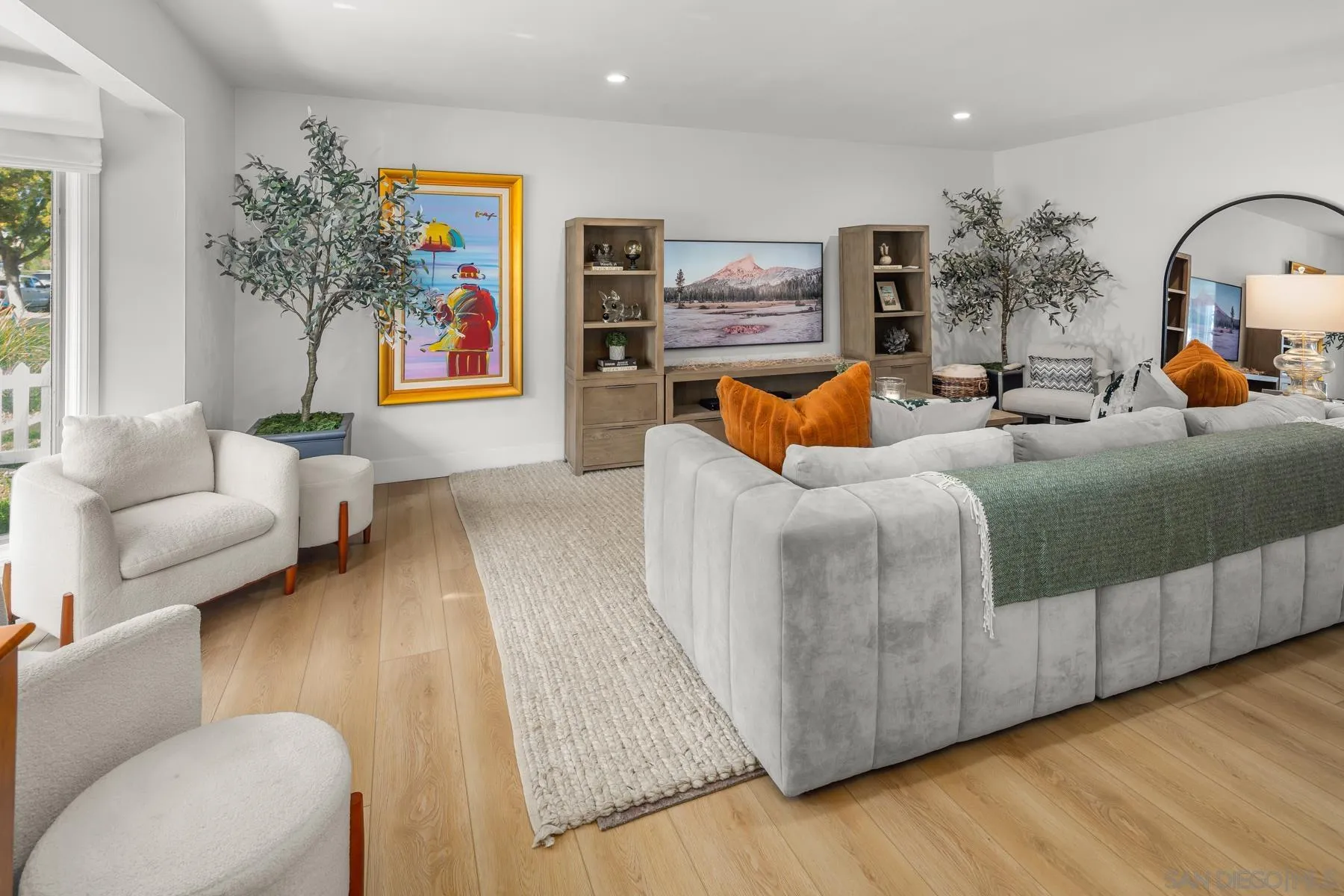 Coronado, California 92118, United States, 7 Bedrooms Bedrooms, ,7 BathroomsBathrooms,Residential,Active,103732