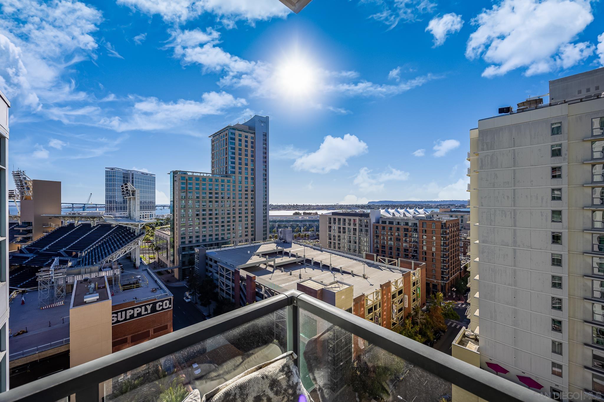 325 7th Ave 1406
