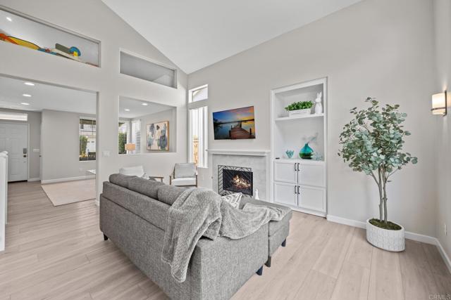 7794 Paseo La Jolla