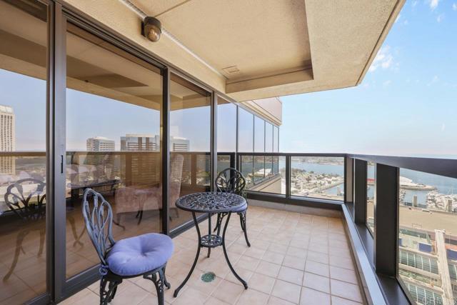 200 E Harbor Dr