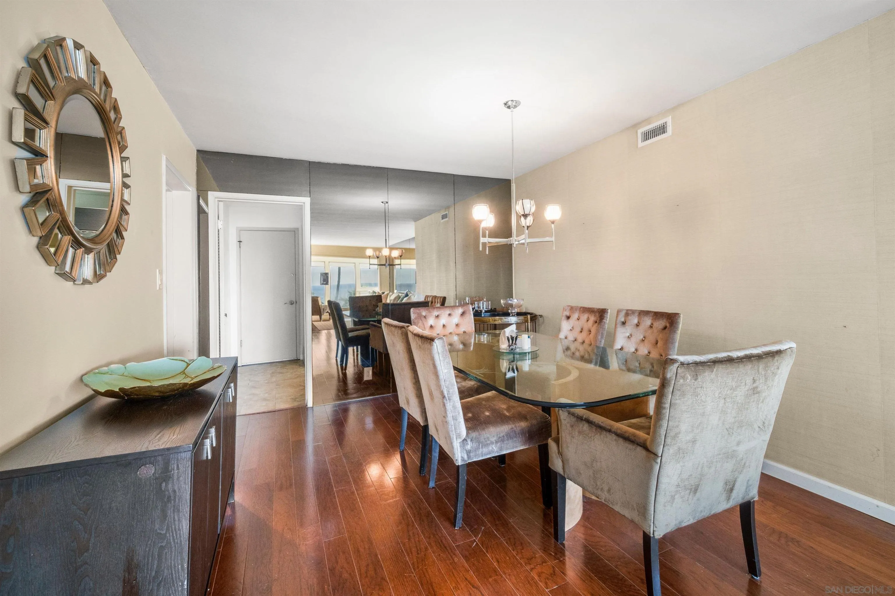 La Jolla, California 92037, United States, 2 Bedrooms Bedrooms, ,2 BathroomsBathrooms,Residential,Active,152894