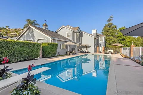 1642 Kings Way, Vista, CA 92084 - #: 250018832