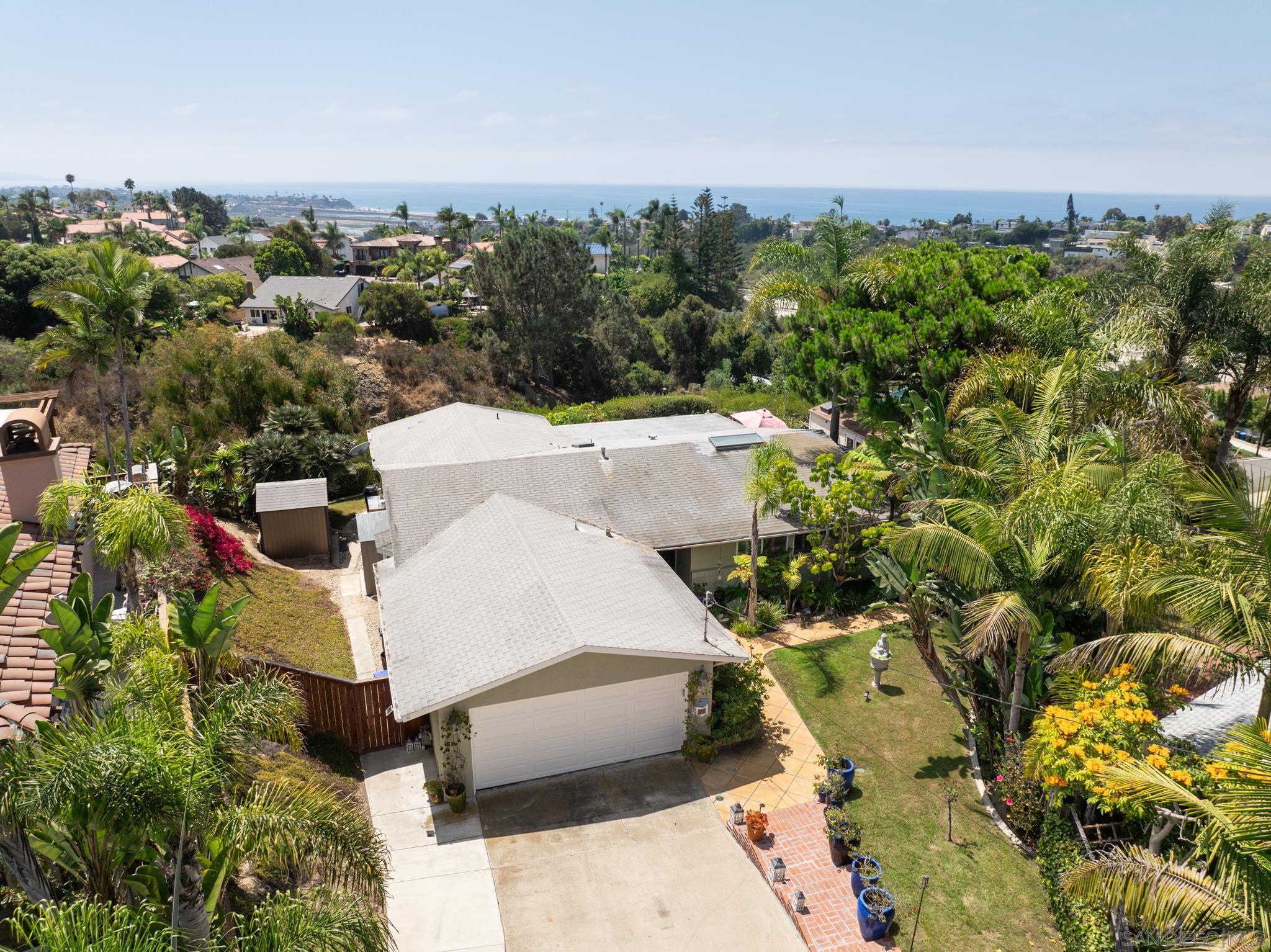 1005 Hurstdale