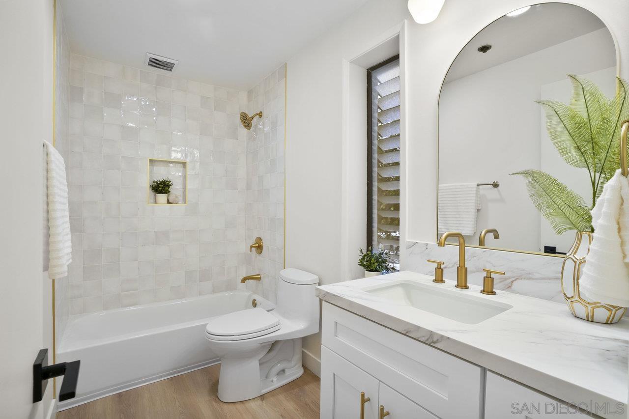 8263 Camino Del Oro 281