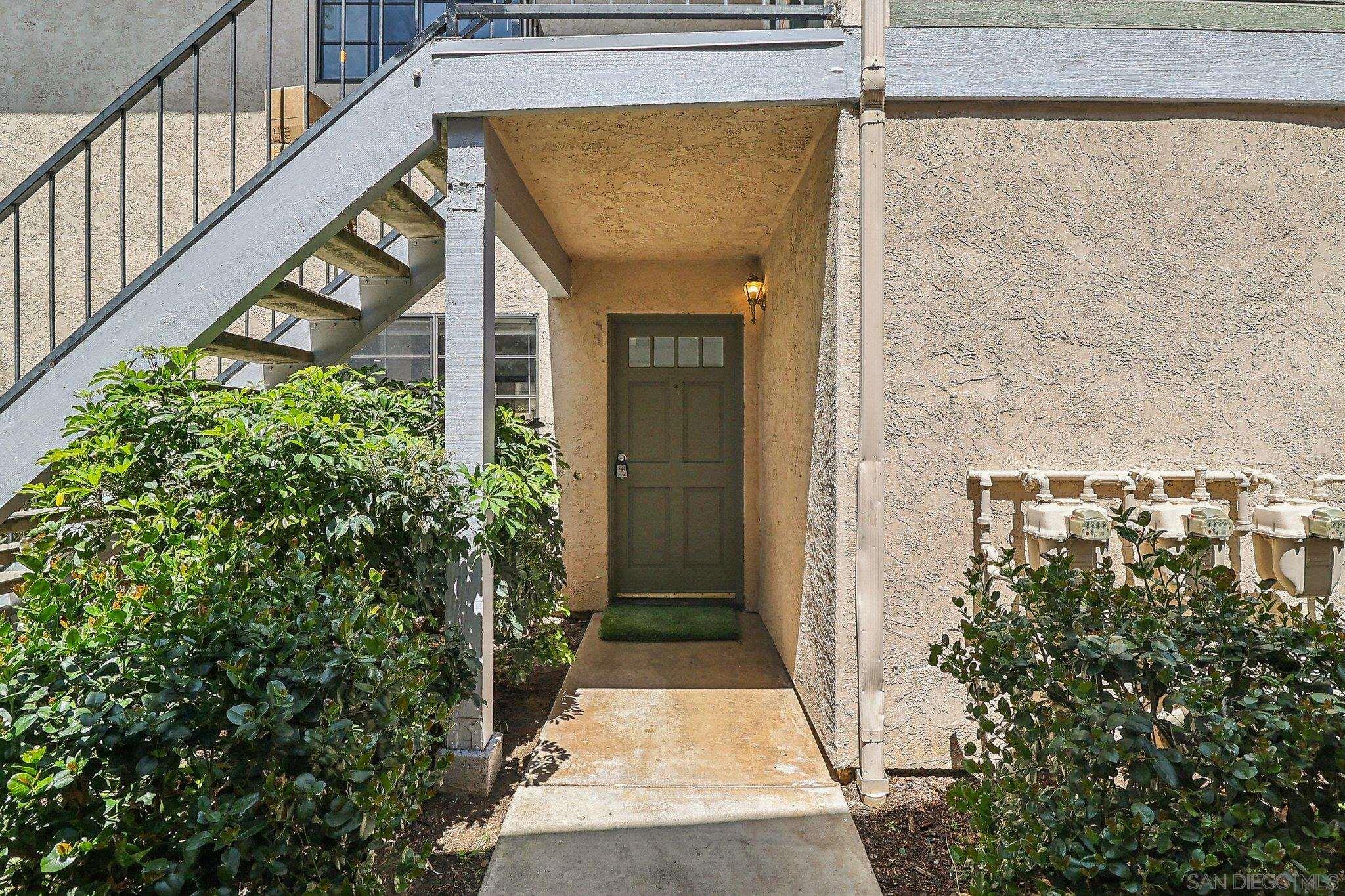1225 N Broadway 26