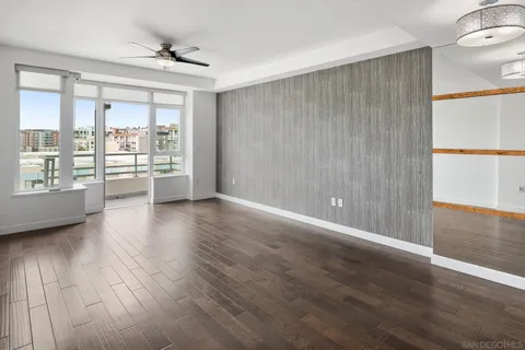 825 W Beech Street Unit 402, San Diego, CA 92101 - #: 250018419