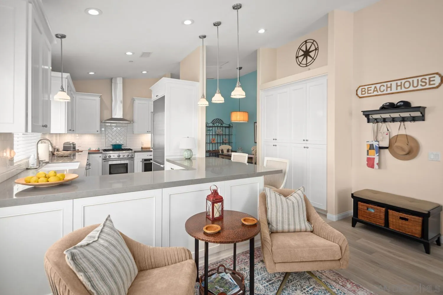 Coronado, California 92118, United States, 3 Bedrooms Bedrooms, ,2 BathroomsBathrooms,Residential,Pending,130274