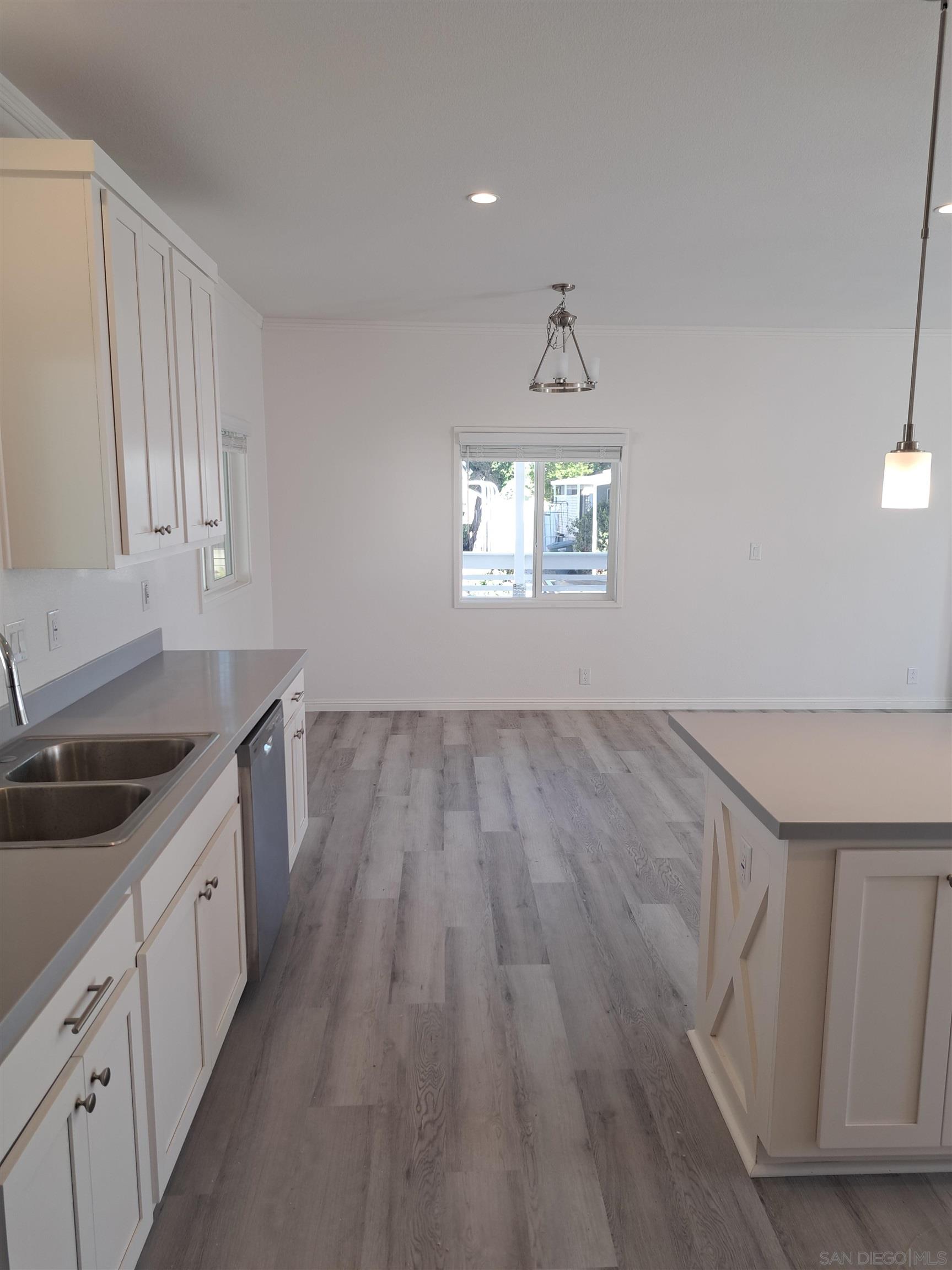 1401 El Norte Parkway 282