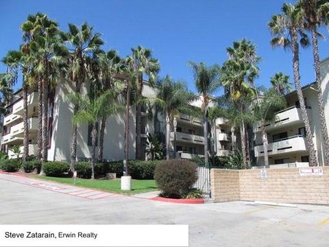 Condominium in San Diego CA 5885 El Cajon Blvd.jpg