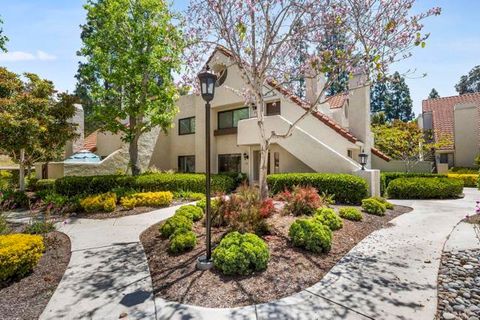 17985 Caminito Pinero San Diego CA 92128