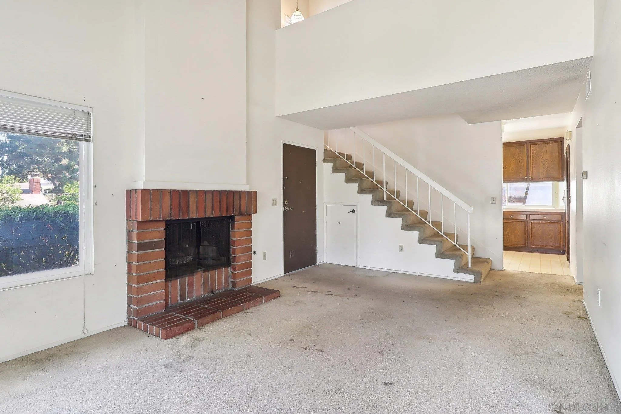 San Diego, California 92124, United States, 3 Bedrooms Bedrooms, ,2 BathroomsBathrooms,Residential,Pending,107171