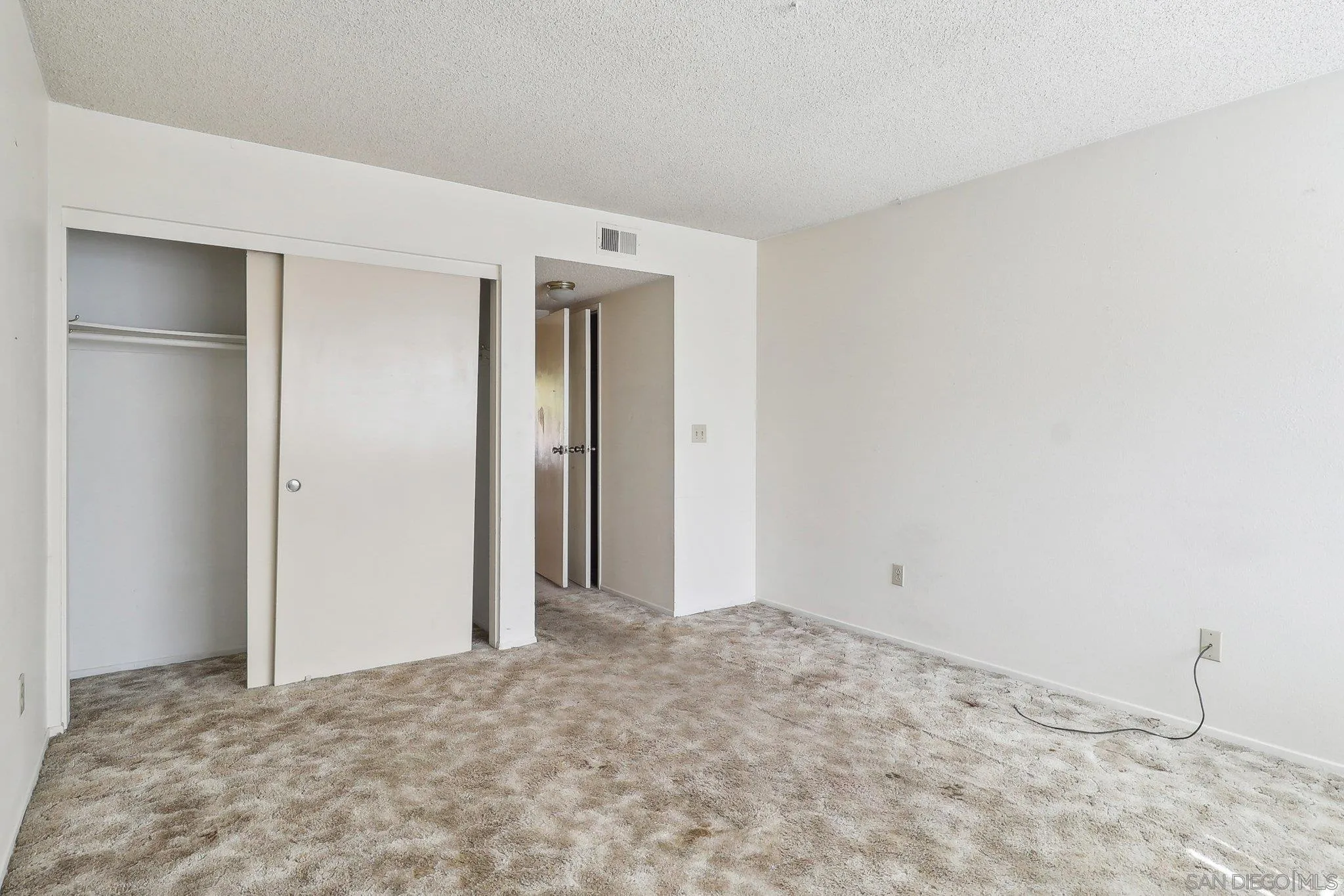 San Diego, California 92124, United States, 3 Bedrooms Bedrooms, ,2 BathroomsBathrooms,Residential,Pending,107171