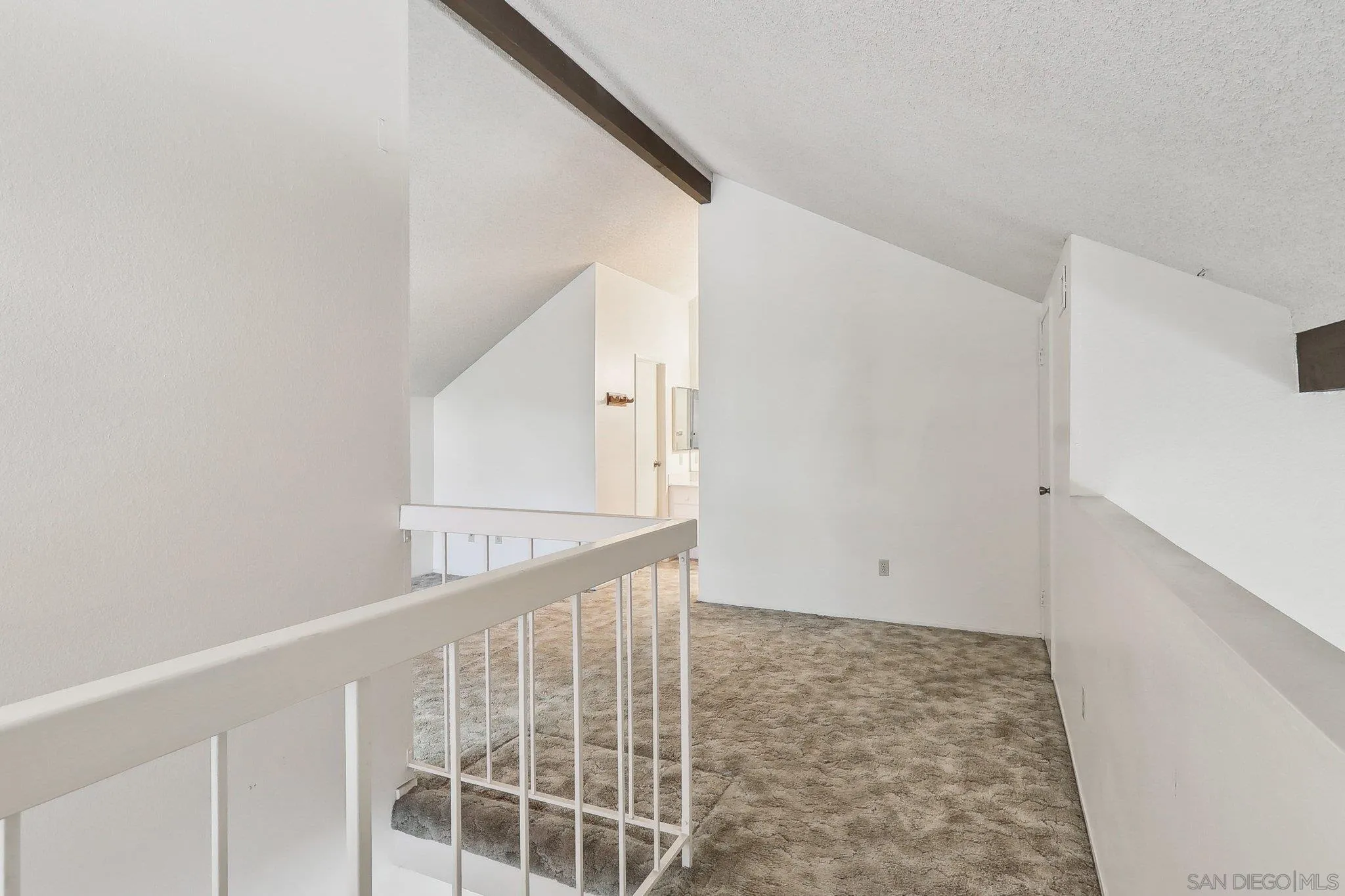 San Diego, California 92124, United States, 3 Bedrooms Bedrooms, ,2 BathroomsBathrooms,Residential,Pending,107171