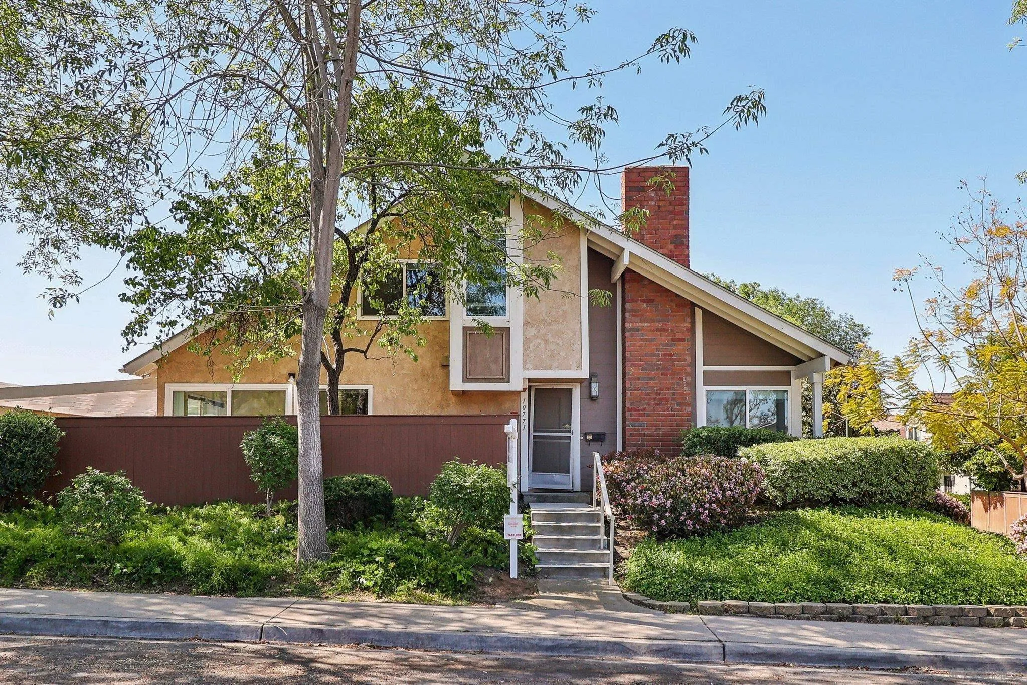 San Diego, California 92124, United States, 3 Bedrooms Bedrooms, ,2 BathroomsBathrooms,Residential,Pending,107171