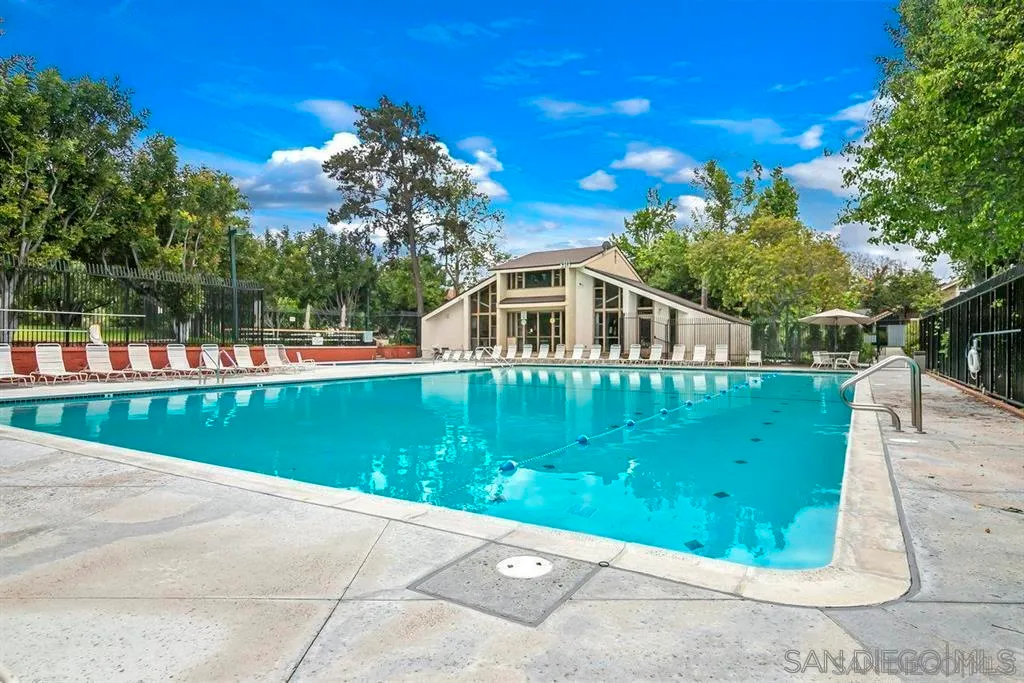 San Diego, California 92124, United States, 3 Bedrooms Bedrooms, ,2 BathroomsBathrooms,Residential,Pending,107171