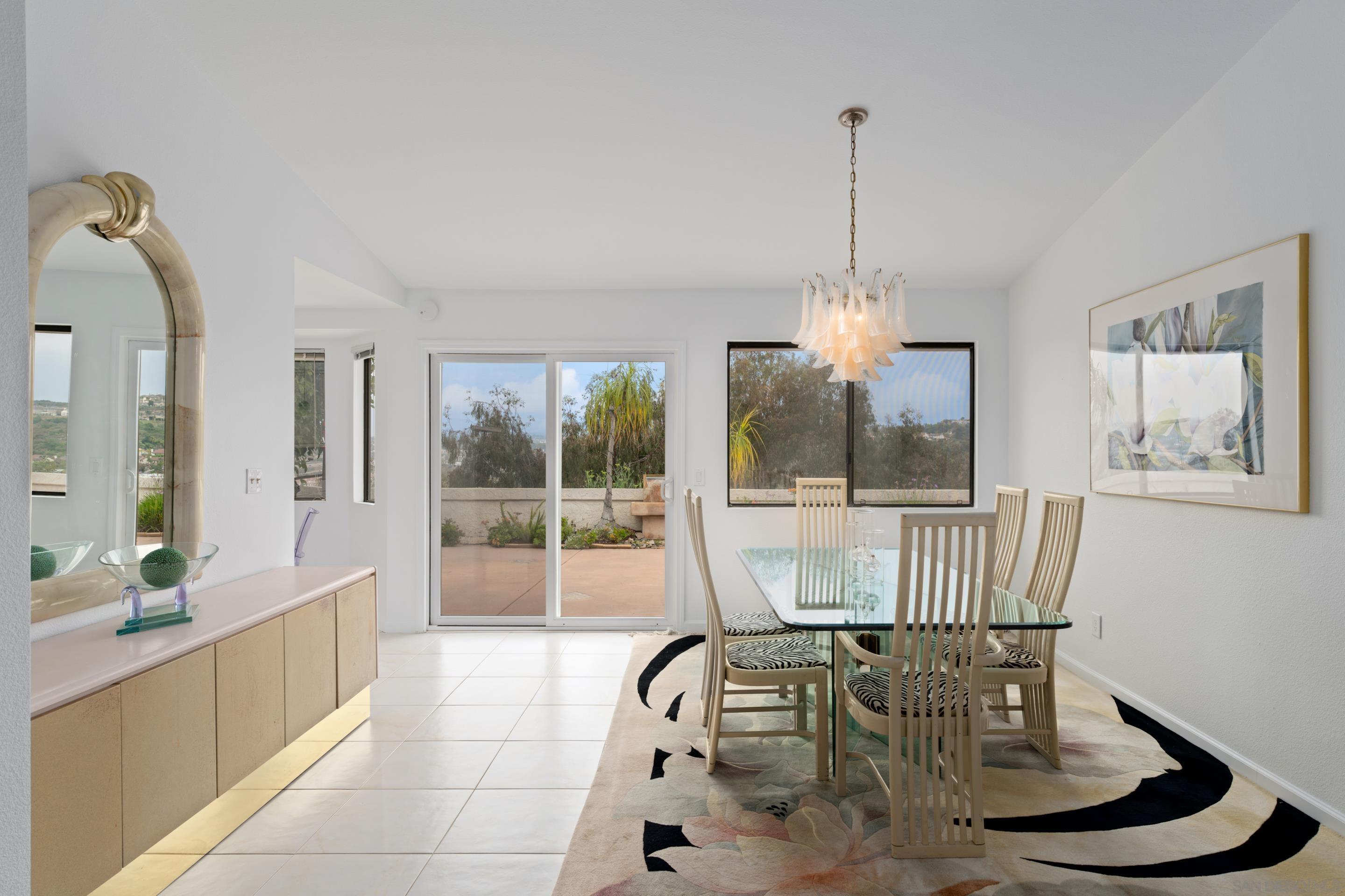 2748 Olympia Dr