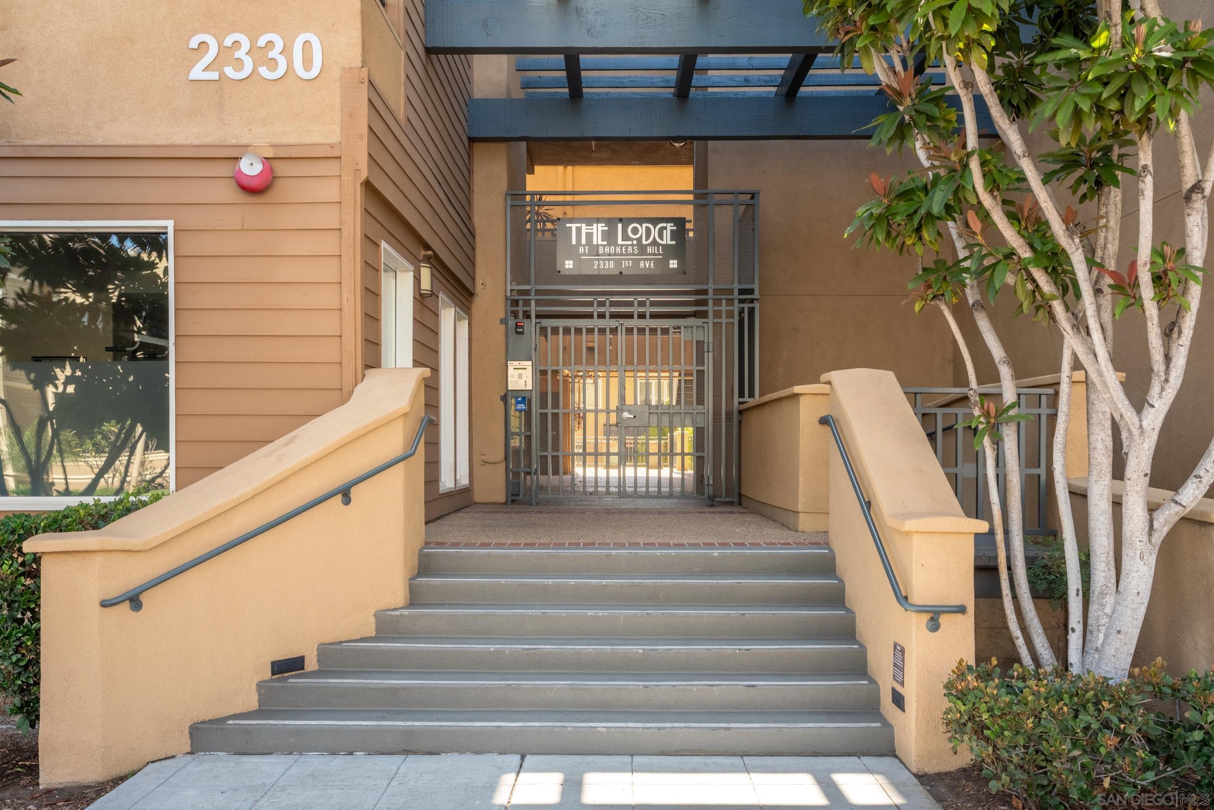 2330 1st Ave 115