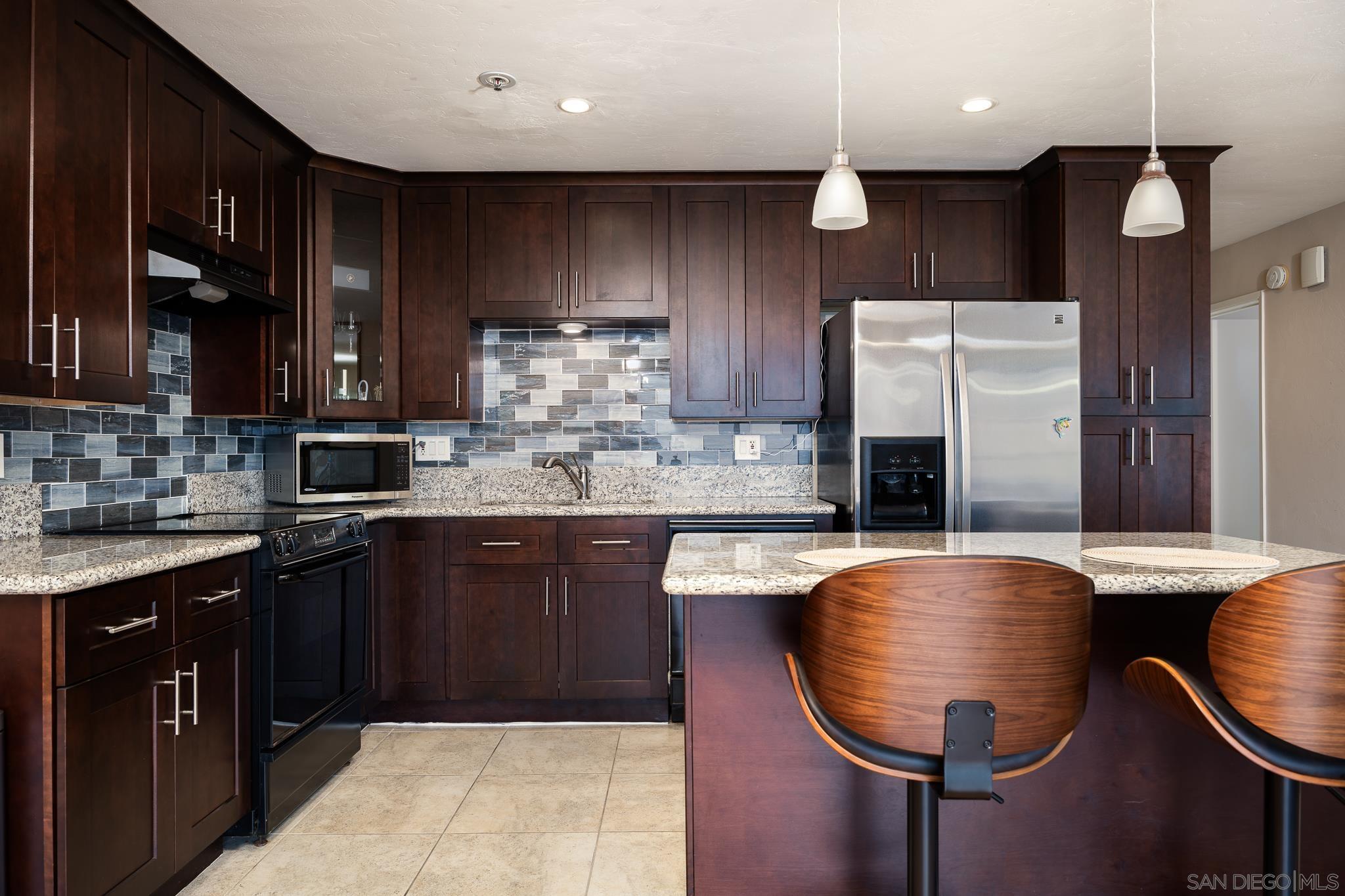 4878 Pescadero Ave 103