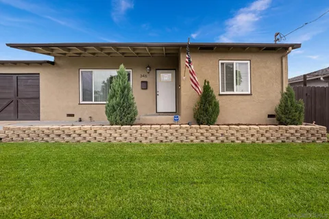 346 El Monte Rd, El Cajon, CA 92020 - #: 250026188