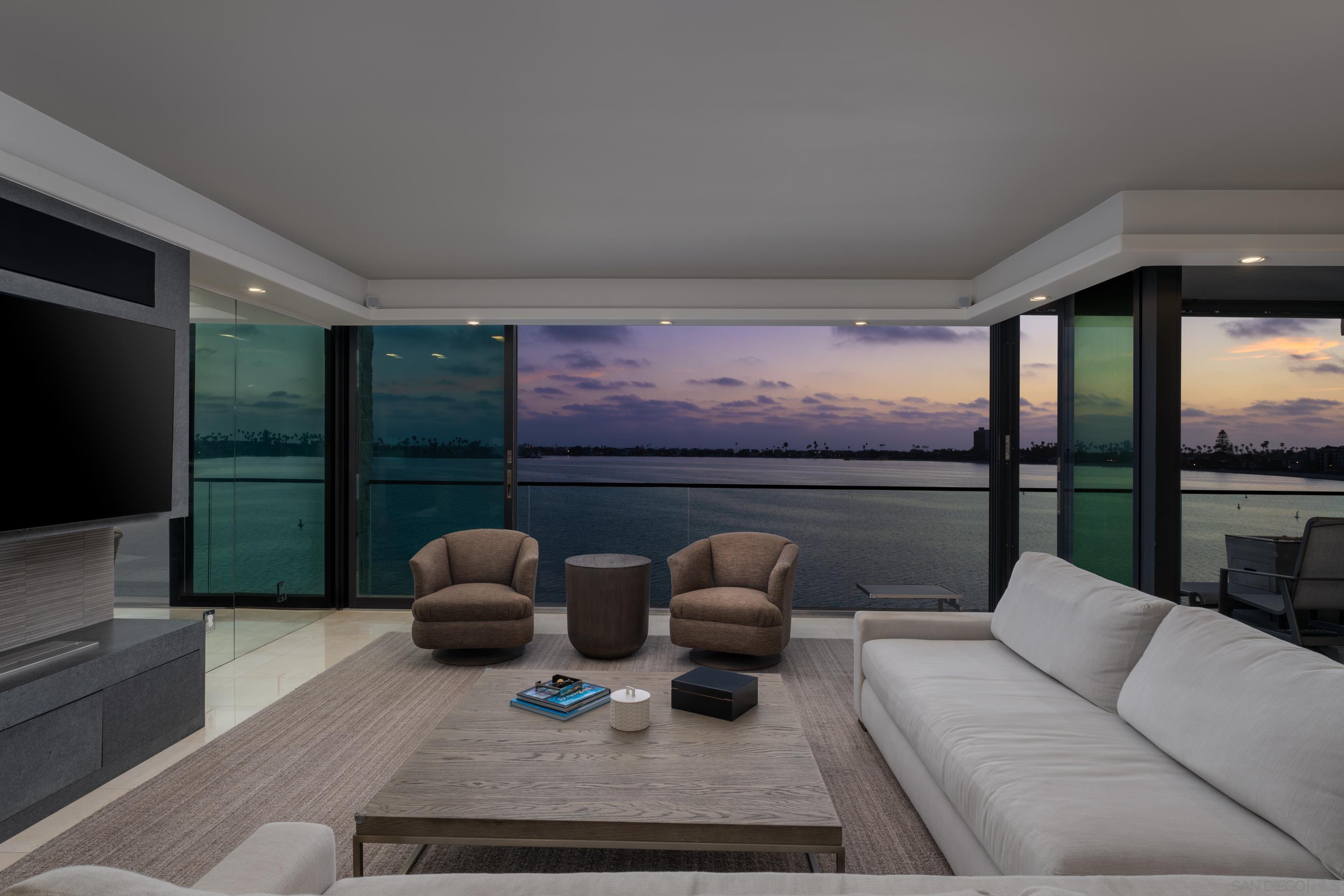 3860 Riviera Dr Unit 301