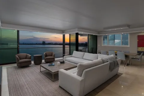 3860 Riviera Dr Unit 301, San Diego, CA 92109 - #: 250029385