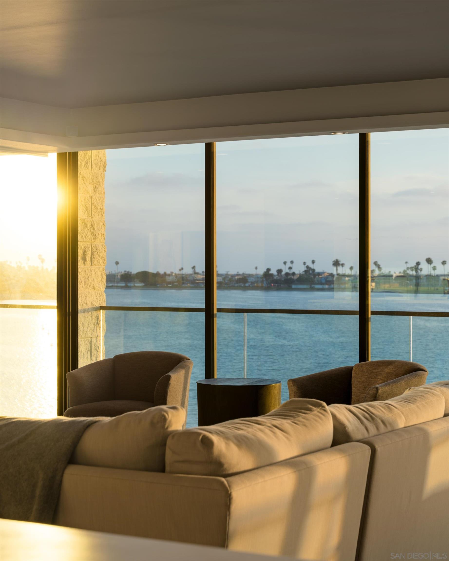 3860 Riviera Dr Unit 301