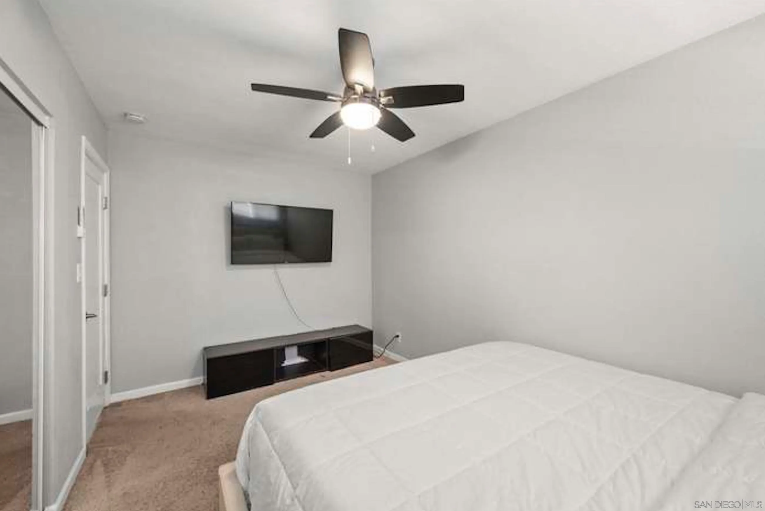 San Diego, California 92114, United States, 5 Bedrooms Bedrooms, ,3 BathroomsBathrooms,Residential,Active,152485