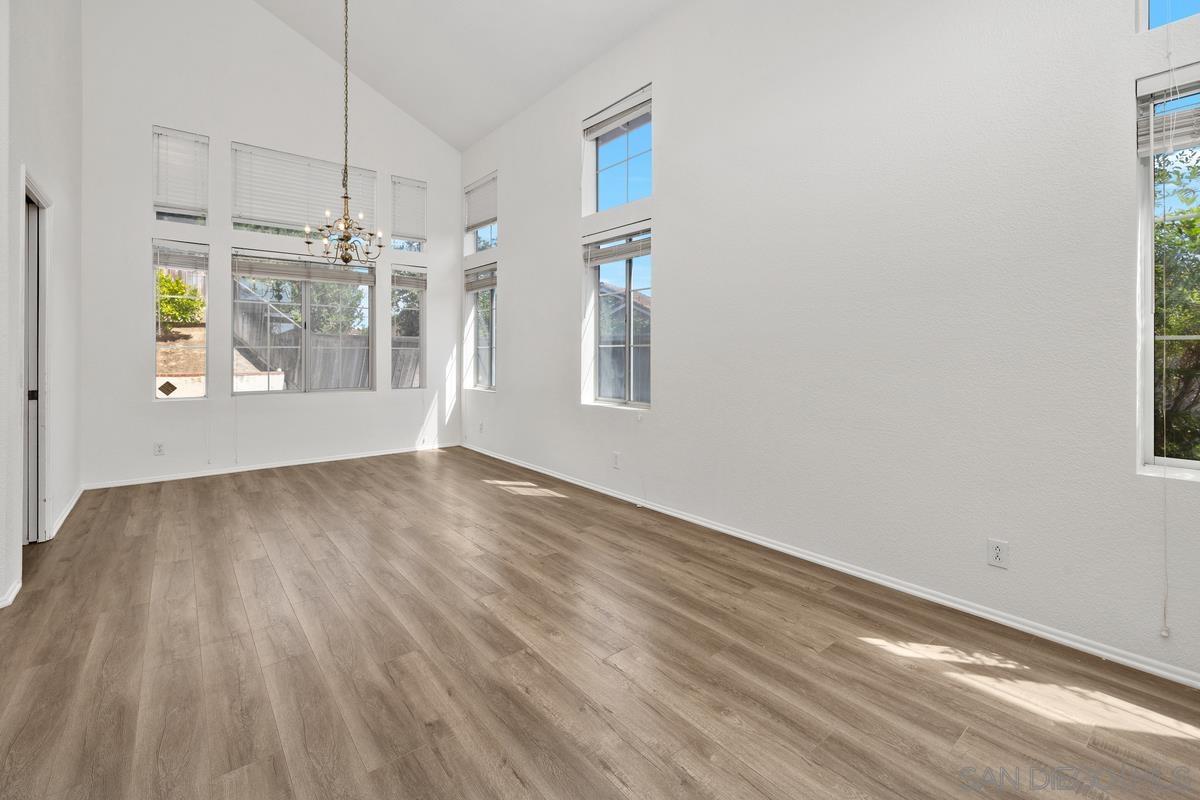 12305 Crisscross Ln