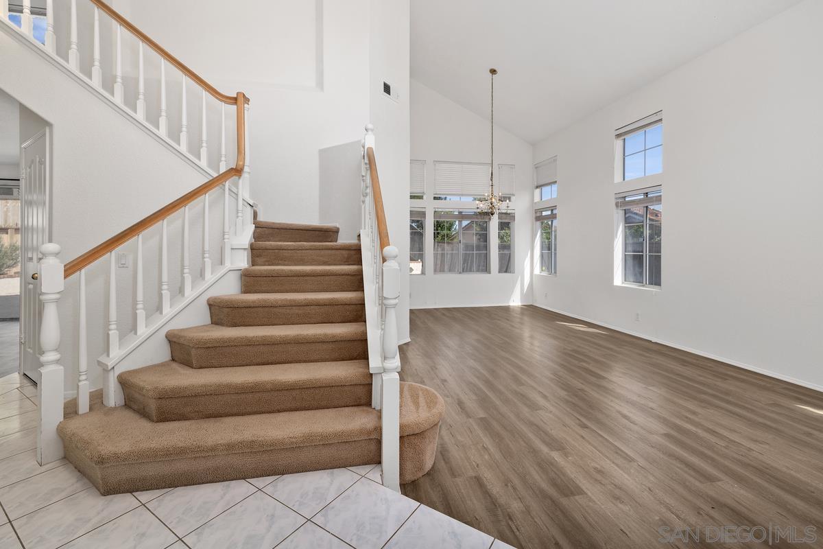 12305 Crisscross Ln