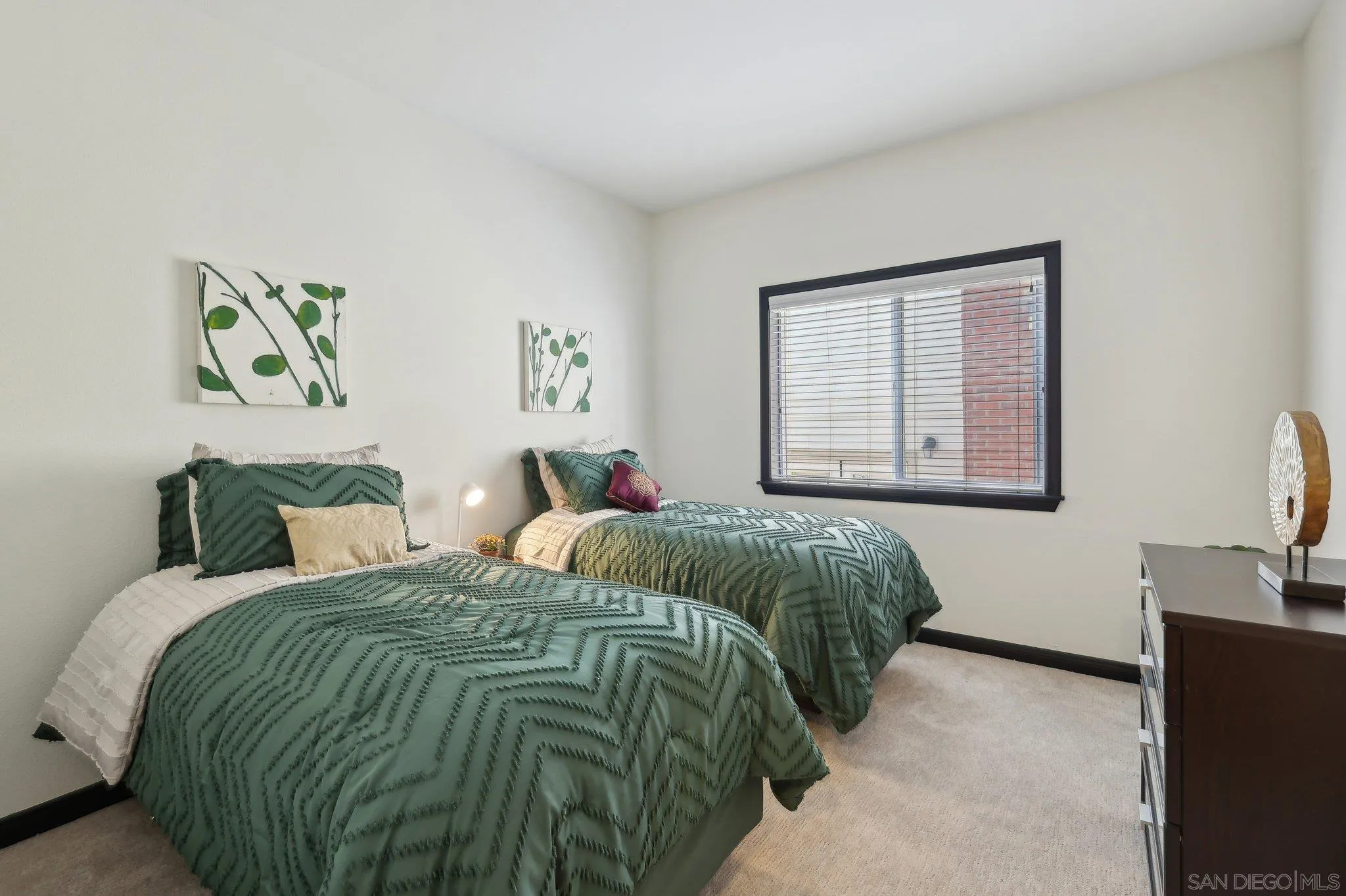 San Diego, California 92103, United States, 2 Bedrooms Bedrooms, ,2 BathroomsBathrooms,Residential,Pending,12948