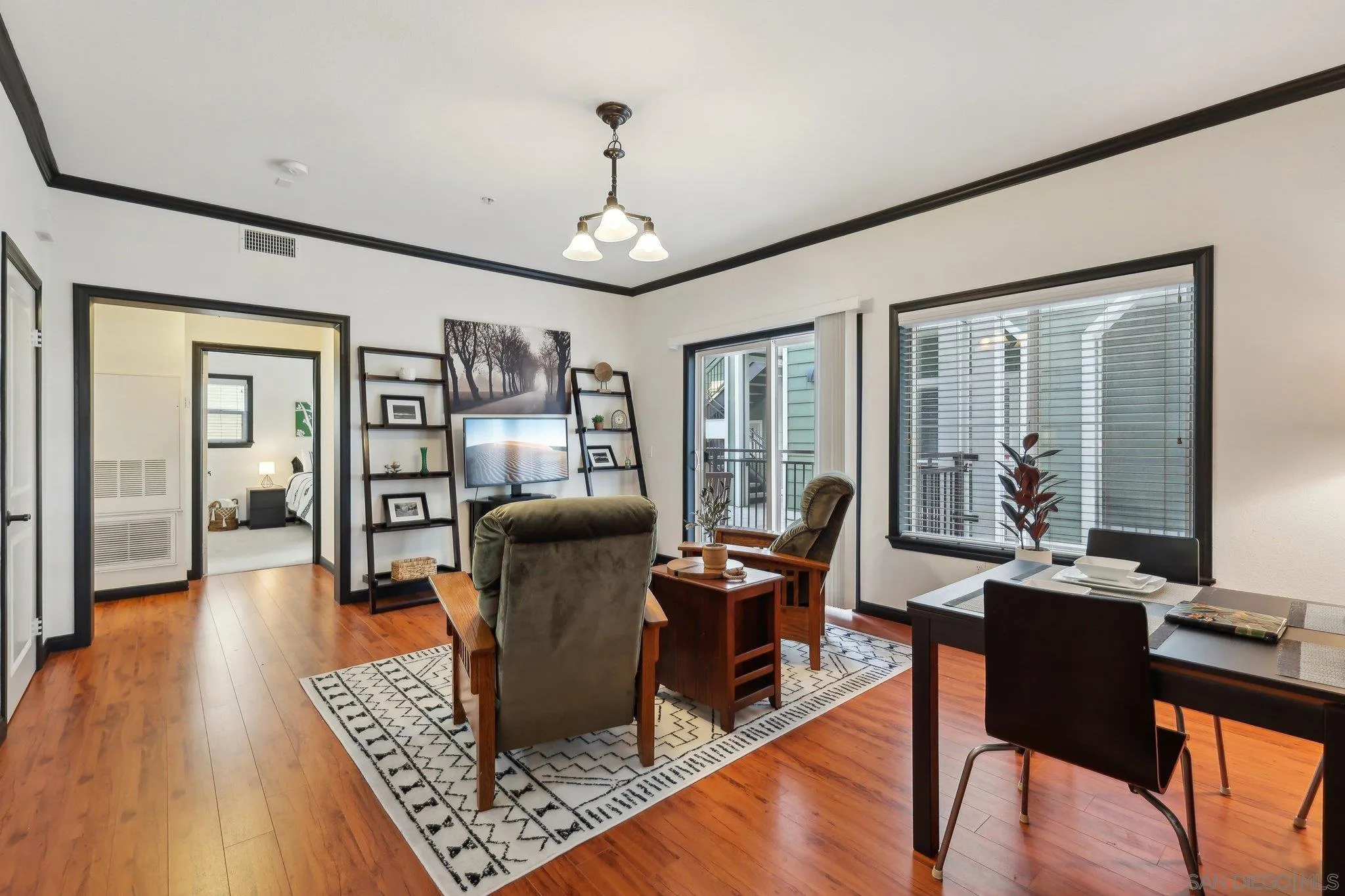 San Diego, California 92103, United States, 2 Bedrooms Bedrooms, ,2 BathroomsBathrooms,Residential,Pending,12948