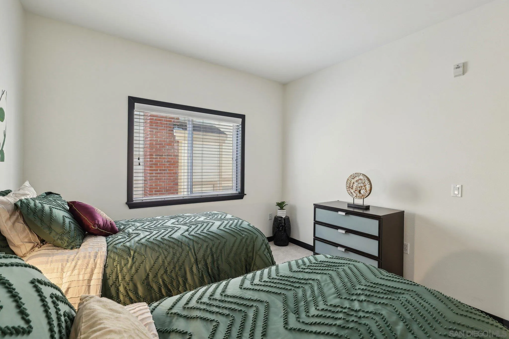 San Diego, California 92103, United States, 2 Bedrooms Bedrooms, ,2 BathroomsBathrooms,Residential,Pending,12948